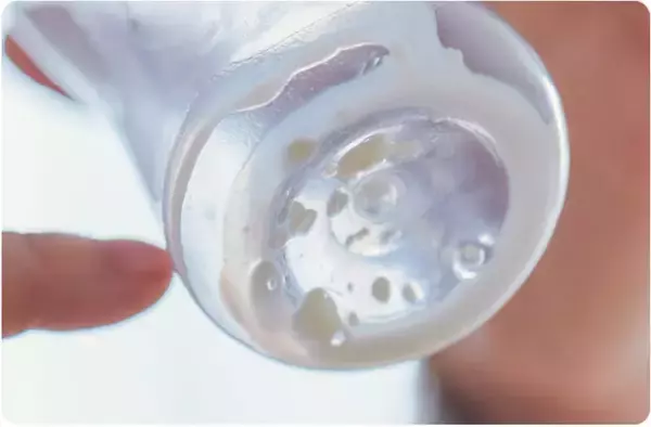 「びん底にたまるミルクまで早く、きれいに、確実に。ーバイヤーの開発への想いを綴るー」の画像