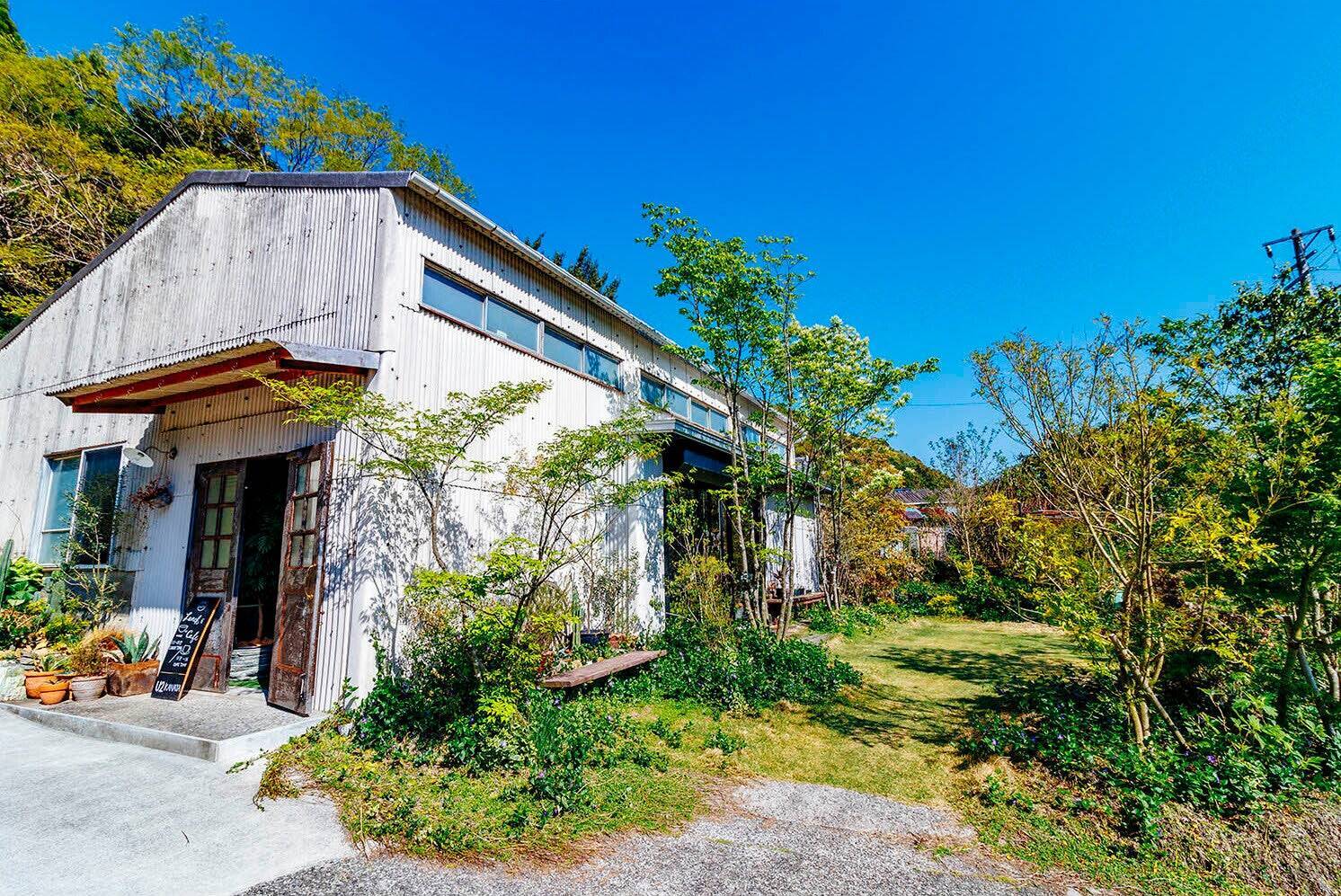 観光資源の全くない田舎に、県内外から人がやってくる。　「森のカフェと緑のマルシェ」が昨年に引き続き、2回目も大盛況だった理由。