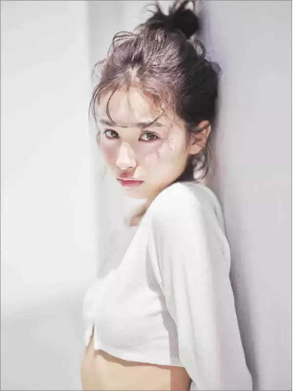 谷田ラナ、1stカレンダー発売決定！2027年1月始まり壁掛けカレンダー、2026年12月5日(土)発売！
