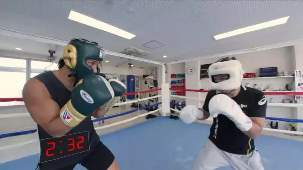 『VR BOXING×長谷川穂積』大迫力のボクシング180°VR映像をBlinkyで独占配信開始！