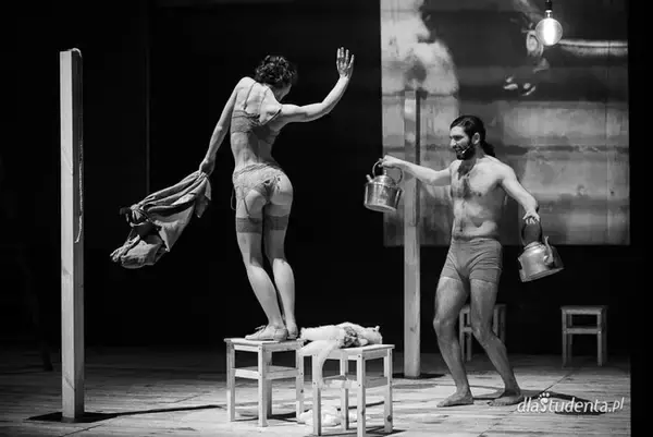 日本・ポーランド国際共同制作公演『N/KOSMOS - コスモス』ヨーロッパ名門の演劇センター、グロトフスキ研究所で日本人演出家 小池博史が舞台化