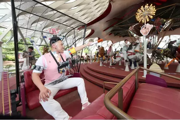 【西武園ゆうえんち】西武園ゆうえんちにオードリー・春日俊彰さん登場！本日４月２０日（月）「西武園ゆうえんちの化身」として降臨！新アトラクション「シューティング遊園地」を先行体験！