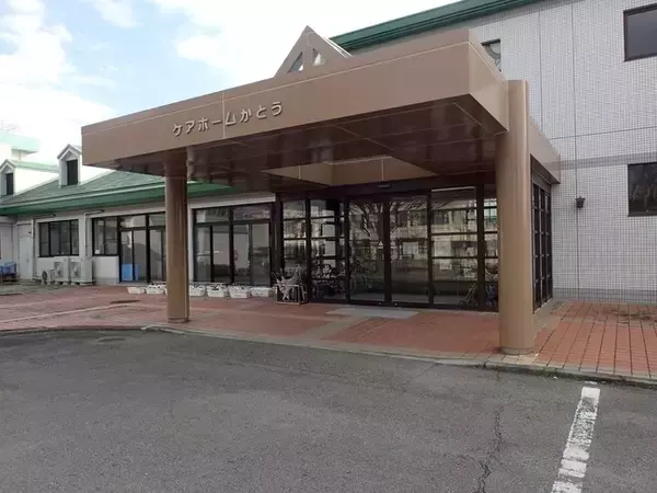 機能性シャツで介護職員の負担軽減、兵庫県加東市内の介護老人保健施設で実証実験開始