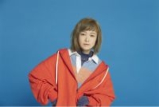 NakamuraEmiニューアルバム「KICKS」から、先行配信中のリードトラック「火をつけろ」のミュージックビデオを公開！