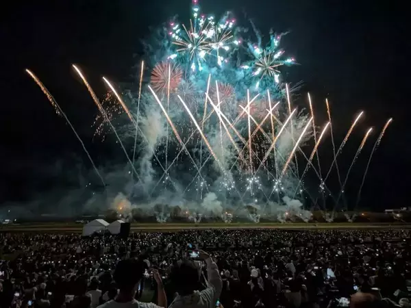 【過去最多】福岡・直方「MAKE A MONOGATARI 2026」に約1万6,000人が来場！18,000発の音楽花火が夜空を彩る