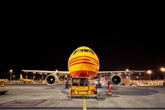 DHL Express、AIを活用した内容品自動認識機能を個人のお客様用に導入