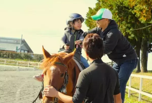 岡山県吉備中央町で馬とのふれあい授業開催！