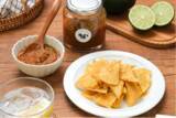 「国産とうもろこしで仕立てる、本格メキシカン『メキシカン気分 トルティーヤチップス＆サルサ』をスナックミーオンラインストアで期間限定発売」の画像1