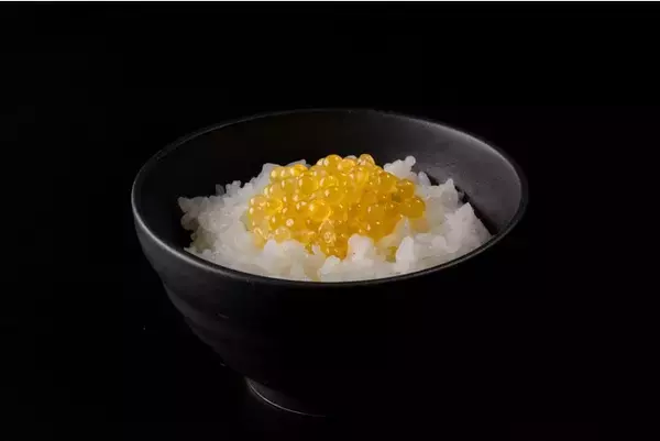 旬が到来！FISH FARM SAKURAのフラッグシップ商品「つきみいくら(R)」のラインナップに『醤油漬』が新登場。11月1日（水）0:00から、オンラインストアにて予約受付を開始。