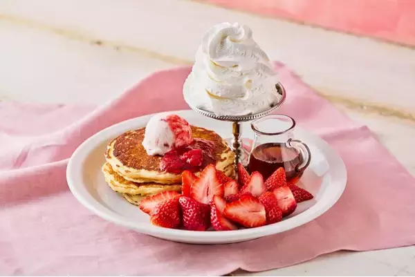 「J.S. BURGERS CAFE」「J.S. BURGERS Jr.」国産いちごを贅沢に使用した“いちごづくし”のパンケーキ3月26日(木)から期間限定で販売！