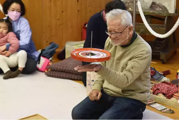 【川西市】新春を祝う日本の伝統のこま遊び　子どもたちと体験
