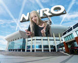 「Kアリーナ横浜に「AR体験： “超巨大” 3Dちゃんみなが出現！」が登場D2CにてXRコンテンツと裸眼3D体験コンテンツをご支援」の画像1