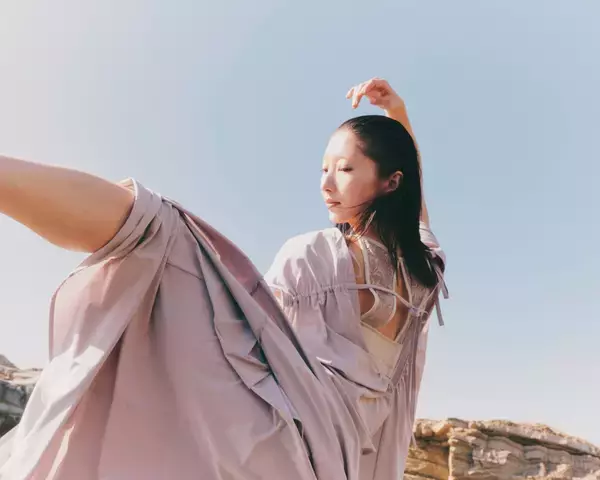 「創業93年目、女性の身体に向き合ってきたタカギが立ち上げた自社ブランド「AROMATIQUE」とDANSKINのコラボ。自社工場の縫製技術に支えられたプロダクトとは」の画像