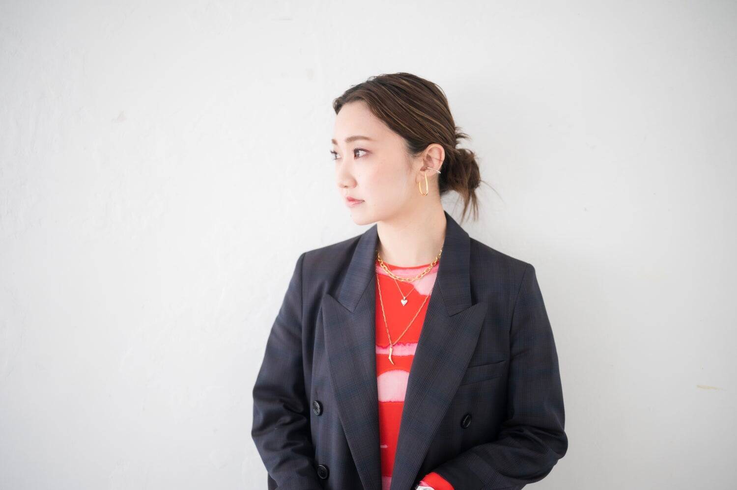 創業93年目、女性の身体に向き合ってきたタカギが立ち上げた自社ブランド「AROMATIQUE」とDANSKINのコラボ。自社工場の縫製技術に支えられたプロダクトとは