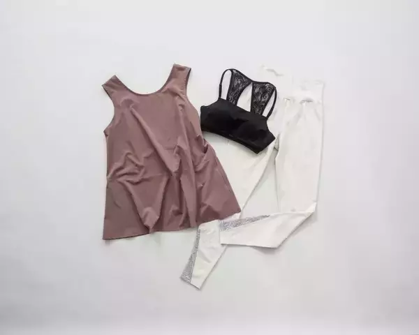 「創業93年目、女性の身体に向き合ってきたタカギが立ち上げた自社ブランド「AROMATIQUE」とDANSKINのコラボ。自社工場の縫製技術に支えられたプロダクトとは」の画像
