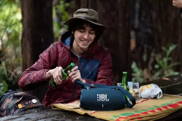 進化したエクストリーム・サウンド×ポータビリティ×タフネスを誇る圧倒的な存在感！AI Sound Boostで新次元に突入したポータブルBluetoothスピーカー「JBL XTREME 4」登場