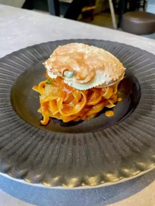 「日本最安値！大阪・なんばにナチュラルワインとシャンパンが『買うより安く飲めるお店！』」の画像