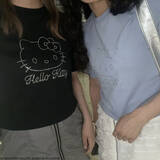 「『AS KNOW AS plus（アズノゥアズ　プラス）』より『ハローキティ』のコラボレーションTシャツが登場！！」の画像1