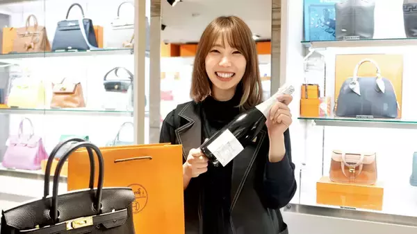 「これが、今年いちばんロマンチックな贈り方。──YOCHIKAが提案する『アニバーサリーエルメス』で叶える、夢のようなクリスマス」の画像