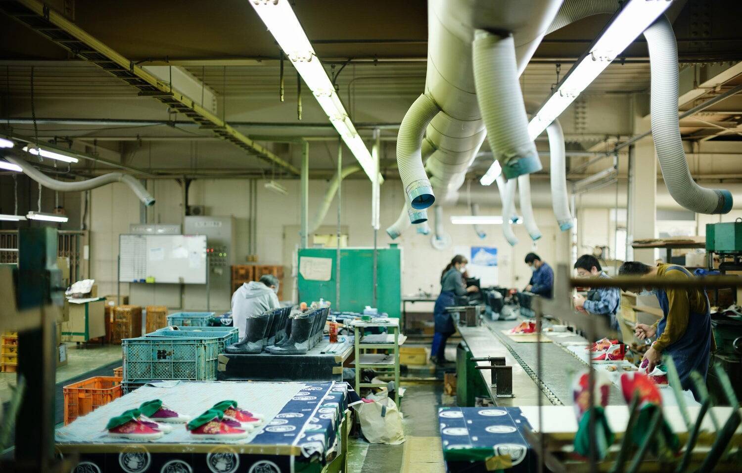 日本の伝統的履物「地下足袋」に社運をかけた SOU・SOU の軌跡。労働履きをファッションアイテムへ、新しい文化を創造した会社の物語