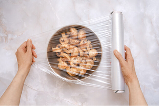売上伸長トップは「食品用ラップ」、50代以上の購入者が増加