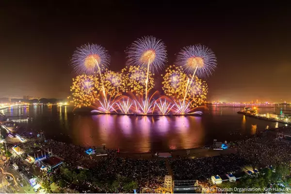 韓国・浦項の夜空を彩る「国際花火ショー」へ！11月20日出発限定・3泊4日鑑賞ツアーを販売