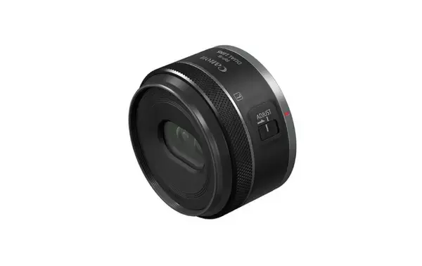 「EOS VR SYSTEM」の3D撮影用レンズ“RF-S7.8mm F4 STM DUAL”を発売　「Apple Vision Pro」の「空間ビデオ」に対応するなど新しい3D映像体験を実現