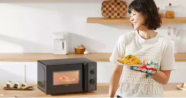 年内最安価！COMFEE'（コンフィー）の電子レンジが驚きの価格に