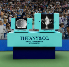 【TIFFANY & CO.】USTAとティファニー、約40年にわたるパートナーシップを祝し、2026年全米オープンを前に複数年契約を更新