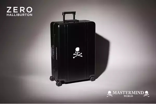 「オンライン即完で話題の“漆黒の限定ラゲージ”第二弾。ZERO HALLIBURTON × MASTERMIND WORLD、待望のチェックインサイズ 3/14(土)発売」の画像