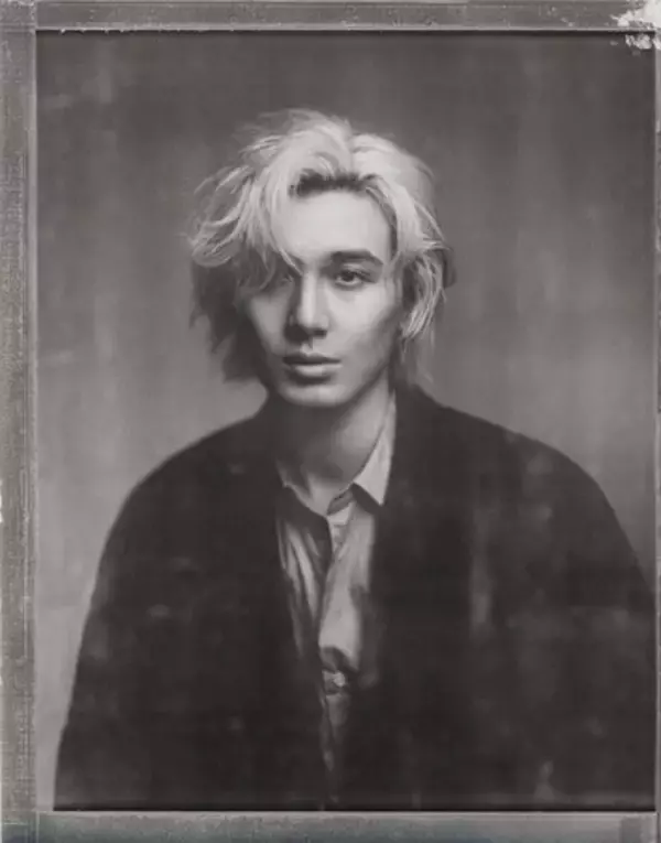 藤井 風がJ-WAVEに生出演！ 別所哲也のラジオで新曲「満ちてゆく」制作エピソードや近況をトーク！リスナーから感想も大募集