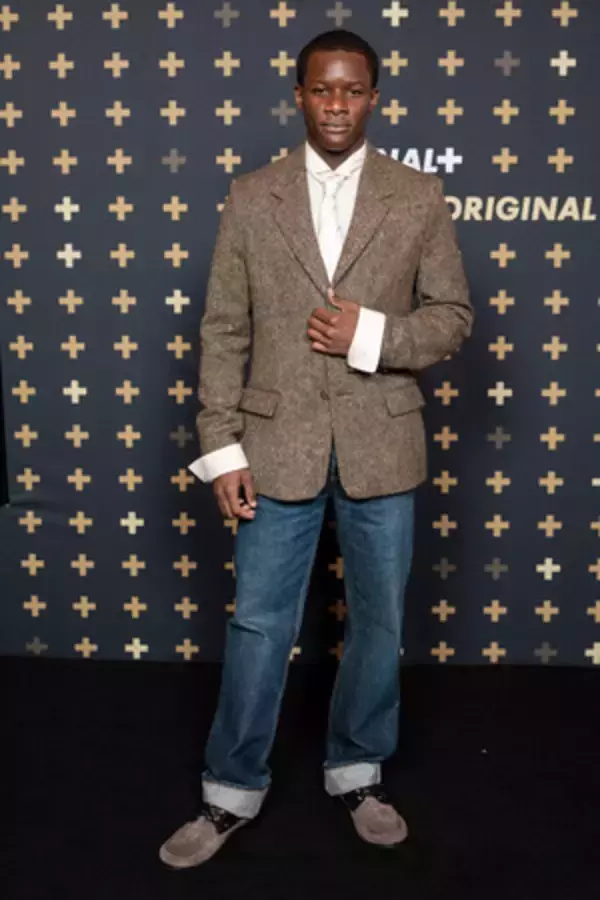 【Dior】ディオールを纏うセレブリティ：ママドゥ・シディベ @"THE ORIGINAL+"フォトコール