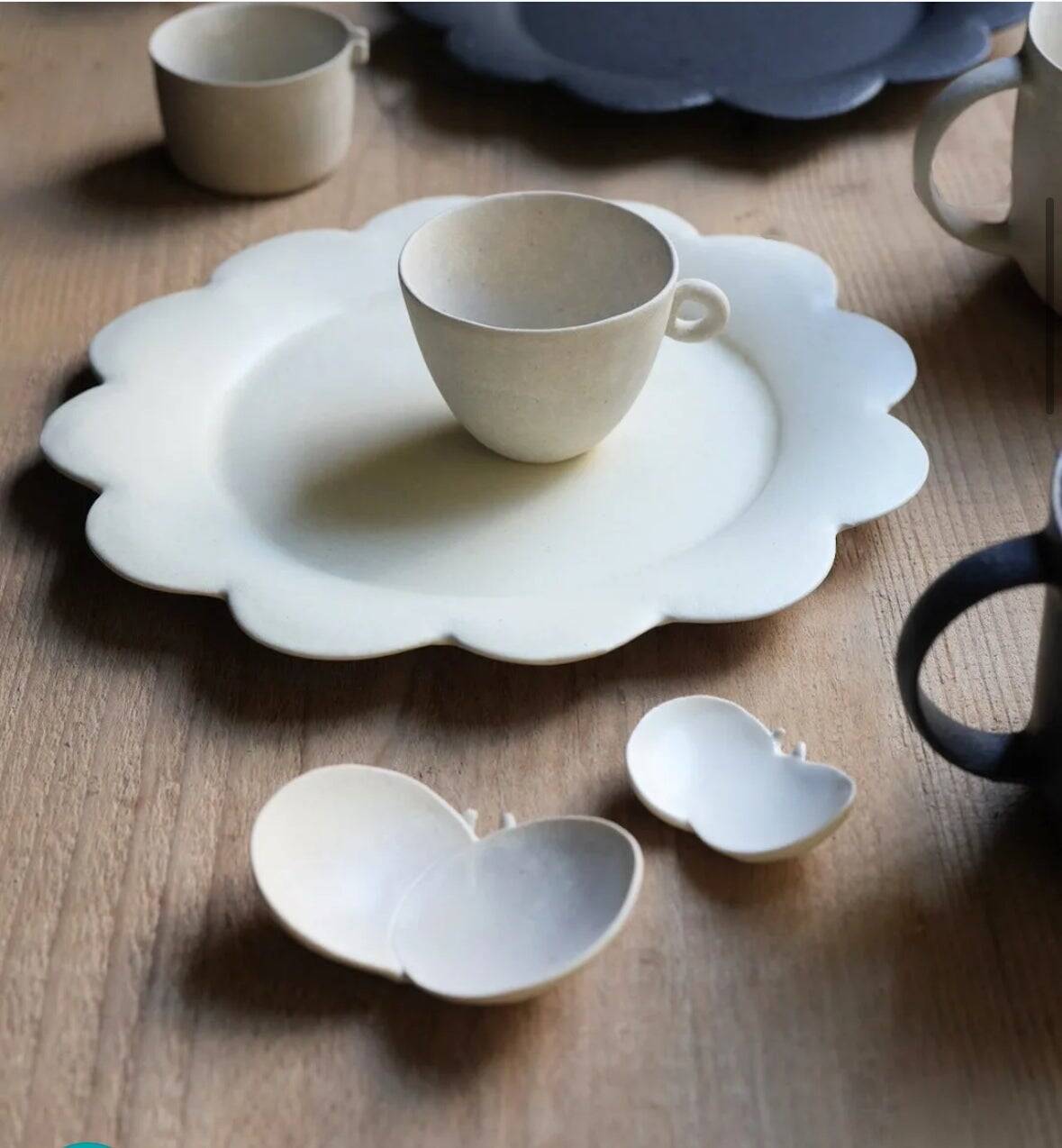 器は「暮らしと土地をつなぐメディア」。信楽焼ブランド「PLUS GARDEN」窯元が挑む体験型発信拠点「かまーとの森」