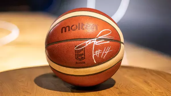 キングス選手の「直筆サイン入りボール」が当たる！2022-23ファンクラブ早期入会キャンペーン