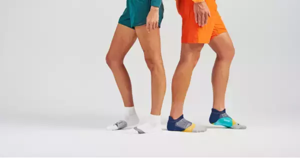 アメリカNo.1シェアのランニングソックスブランド・Feetures(R)︎(フィーチャーズ)から、24FWシーズンの新色が登場。