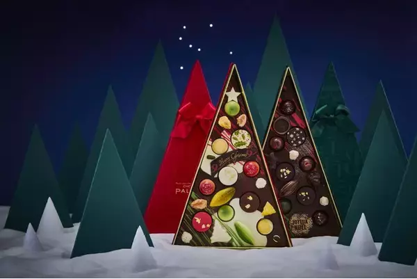 「【ショコラティエ パレドオール】丸ごとチョコレートのクリスマスツリー！選んで楽しむふたつの味わい」の画像