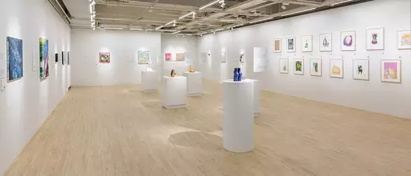 チャリティオークション「Spring is around the corner」展　オンライン入札およびドローイングの抽選販売が本日スタート