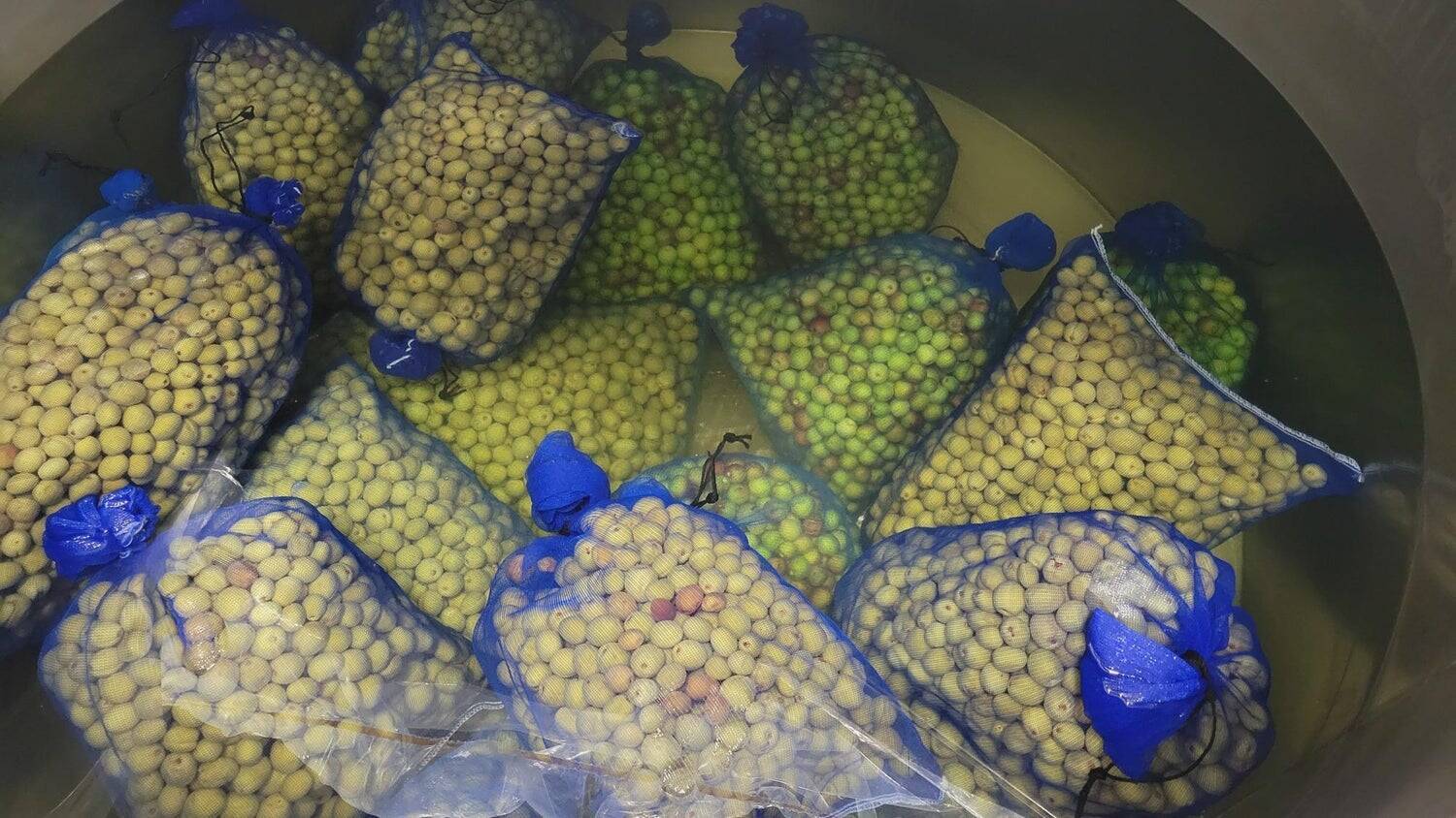 30年以上の歳月と熟成のプロが辿り着いた「黄金比」。3種の熟成酒が織りなす「奇跡の梅酒」誕生の裏側