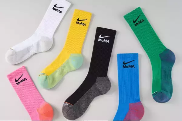【MoMA Design Store】NikeとMoMAのコラボレーションソックスが、日本のMoMAデザインストアでついに発売開始！