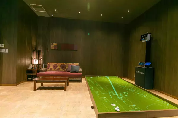 「創業時はビジネスとして成り立たないと指摘された"完全個室の1ブース"の新しいインドアゴルフの形。新たな業態を生み出した『Lounge Range（ラウンジレンジ）』が3年で60店舗に至った軌跡」の画像