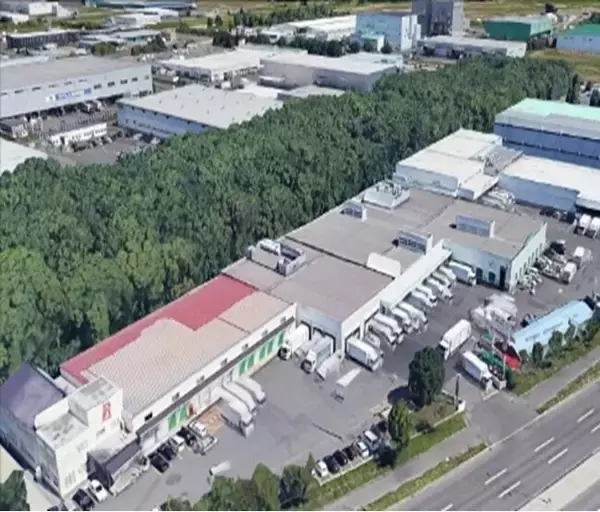 「「令和５年度 再生可能エネルギーアグリゲーション実証事業」へ参画のラルズ東光生鮮流通センターへ自家消費型太陽光発電設備を導入」の画像