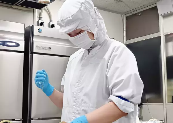 「福岡から届ける、新しい和菓子のかたち。定番の和菓子と向き合い続けた若手社員の開発ストーリー」の画像