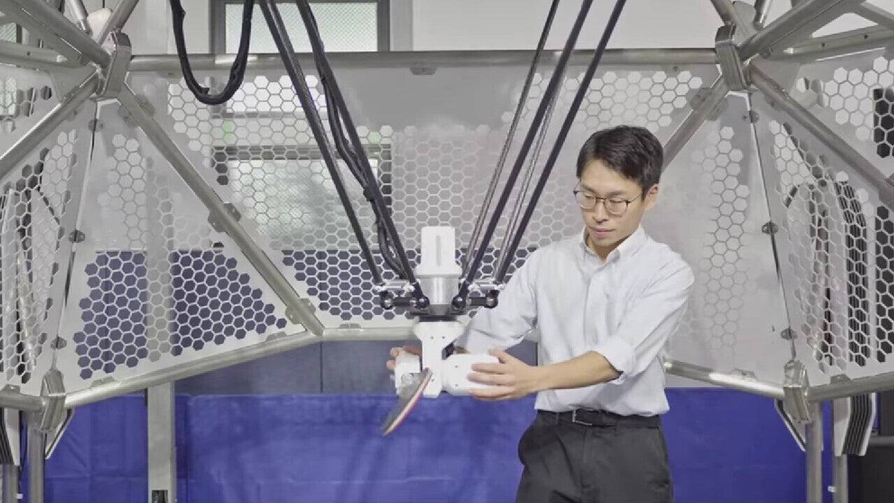 オムロンのコア技術の象徴 卓球ロボット「フォルフェウス（FORPHEUS）」　～未来を創る、技術者たちの挑戦～