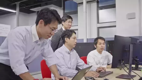 「オムロンのコア技術の象徴 卓球ロボット「フォルフェウス（FORPHEUS）」　～未来を創る、技術者たちの挑戦～」の画像