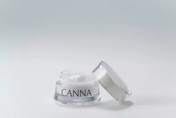 「塗るCBD」で話題のCANNAが平日朝の情報番組「めざましテレビ」(関西地区)の番組提供CMを開始！