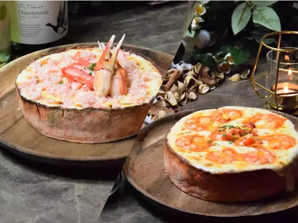 《2022年！新宿グルメならシカゴピザ》今年リリースの新商品が500円引き！カニのシカゴピザVSエビのシカゴピザ！