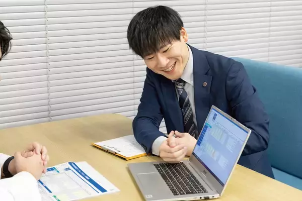 「なぜ私たちは「診療予約」を選んだのか。医療業界の貢献に挑戦「ドクターキューブ」の働き方」の画像