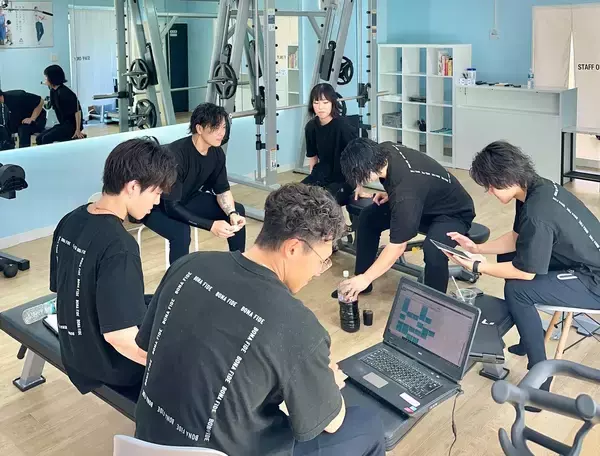 「「パーソナルジムは高額すぎる！」福井県の25歳ジム経営者が、毎回トレーナーが付く低価格なジム「ボナファイド」を3店舗オープンした誕生秘話」の画像