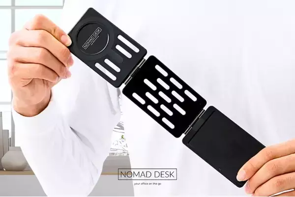 8WAYをカードに凝縮。手のひらサイズから多用途を実現する新発想のMagSafe対応3つ折りスタンドを発売