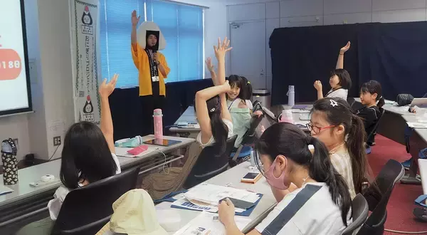 「子ども達が"寿司ロボット紹介プロデューサー"に就任!? 世界シェアNo.1※のBtoBメーカーが、厨房の裏方ロボットを子どもたちの目線で語り直してもらった理由」の画像